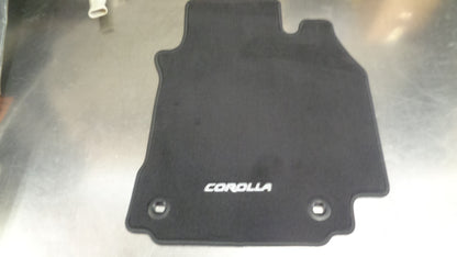 Toyota Corolla Genuine Carpet Mat Set New Part