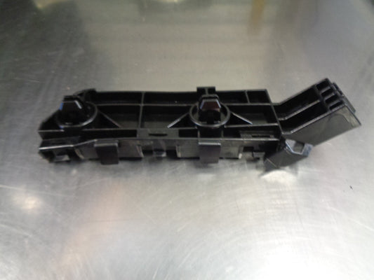 Honda CR-V Genuine Front Left Hand Side  Bumper Bracket New Part