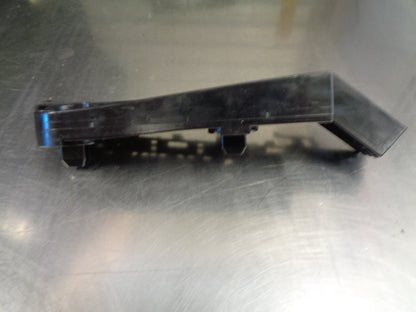 Honda CR-V Genuine Front Left Hand Side  Bumper Bracket New Part