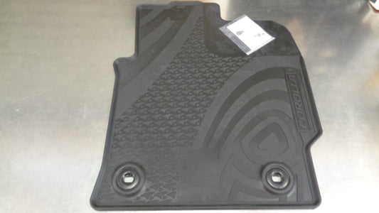 Toyota Corolla Hatch Genuine Rubber Front and Rear Mat Set New Part