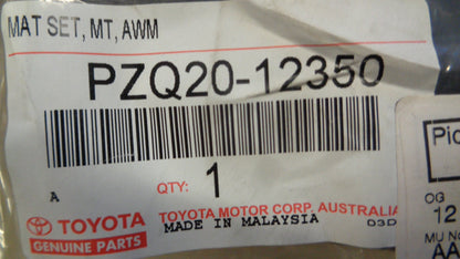 Toyota Corolla Hatch Genuine Rubber Front and Rear Mat Set New Part