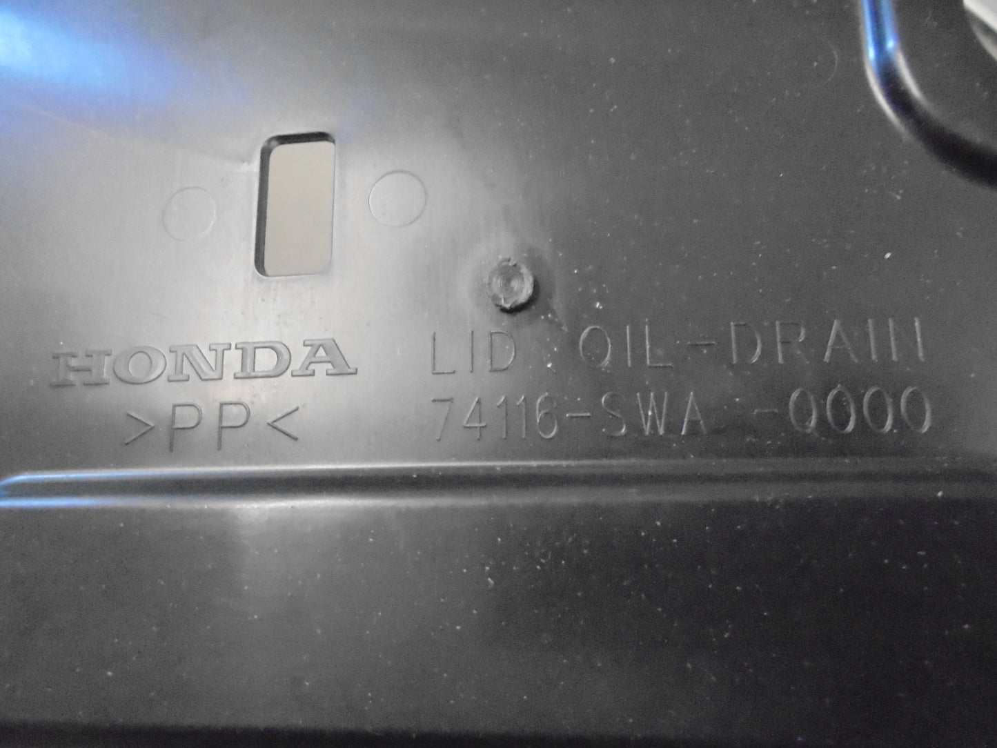 Honda CR-V Genuine Oil Lid Drain Access New Part