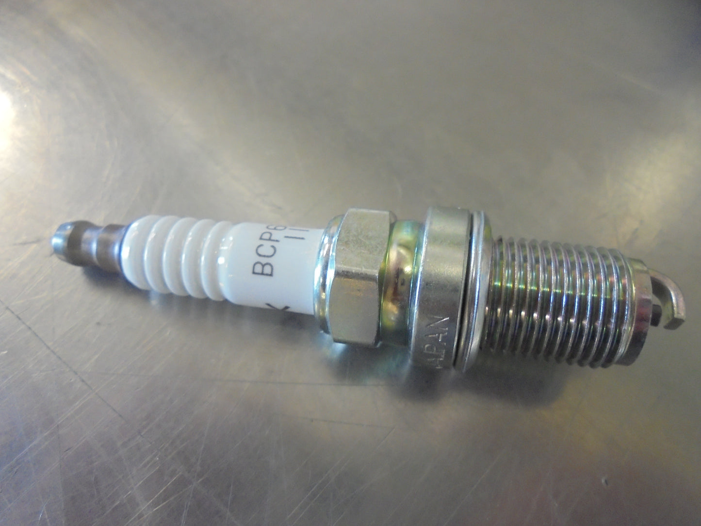 NGK Spark Plug Suits Mercedes Benz S280-S300-S420-400-500-600-E200-E220-E280 New Part