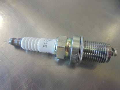 NGK Spark Plug Suits Mercedes Benz S280-S300-S420-400-500-600-E200-E220-E280 New Part