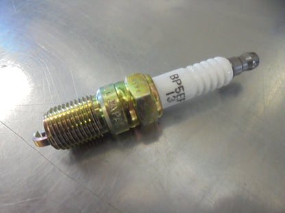 NGK Spark Plug Suits Rover 2000-3500 New Part