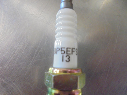 NGK Spark Plug Suits Rover 2000-3500 New Part