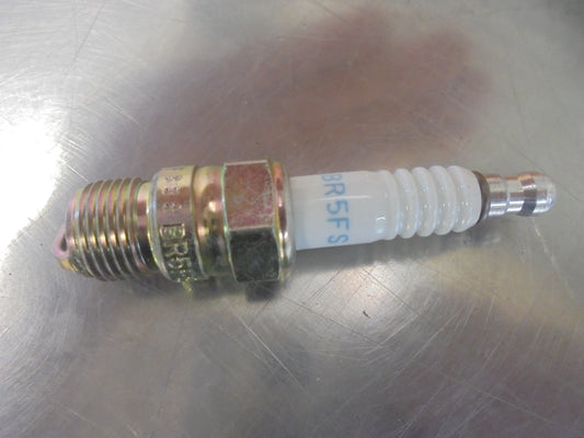 NGK Spark Plug Suits Toyota Starlet GT EP82 1.3Ltr New Part