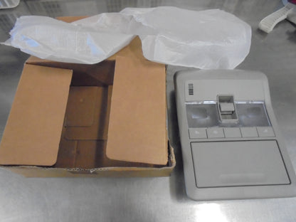 Holden CG7 Captiva Genuine Roof Console -Lights-Sun Glasses New Part