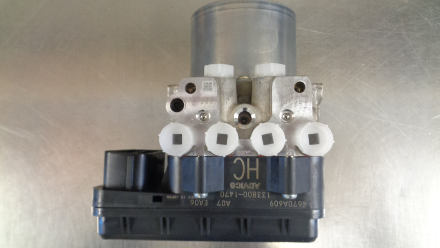 Mitsubishi MN Triton Genuine ABS Hydraulic Brake Modulator Unit New Part