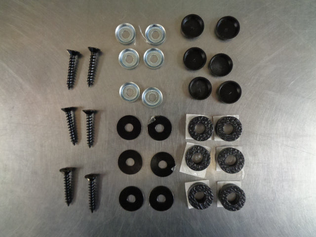 Mitsubishi Triton Genuine Tailgate Bed Liner Fitting Kit New Part