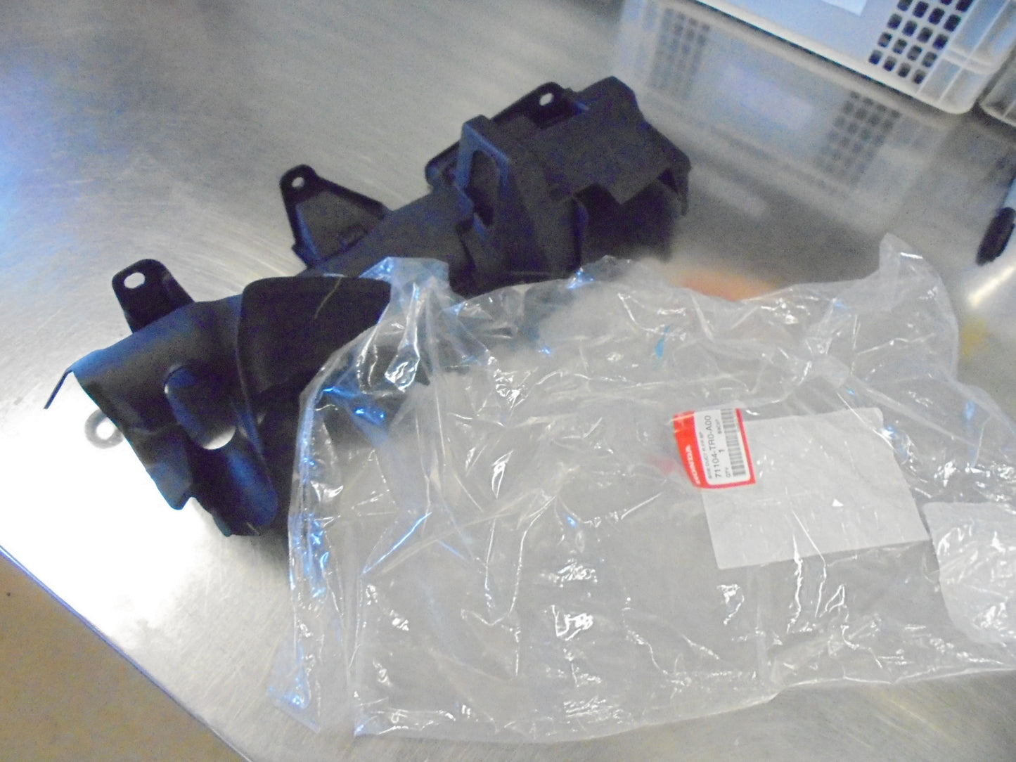 Honda Civic Genuine Right Hand Side Front Side Shield New Part