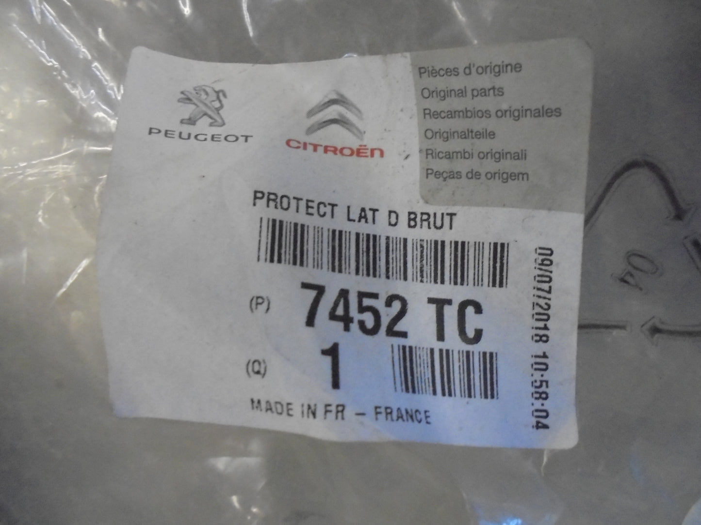 Peugeot 308 Genuine Right Hand Rear Bumper Rubber Boot Facing New Part