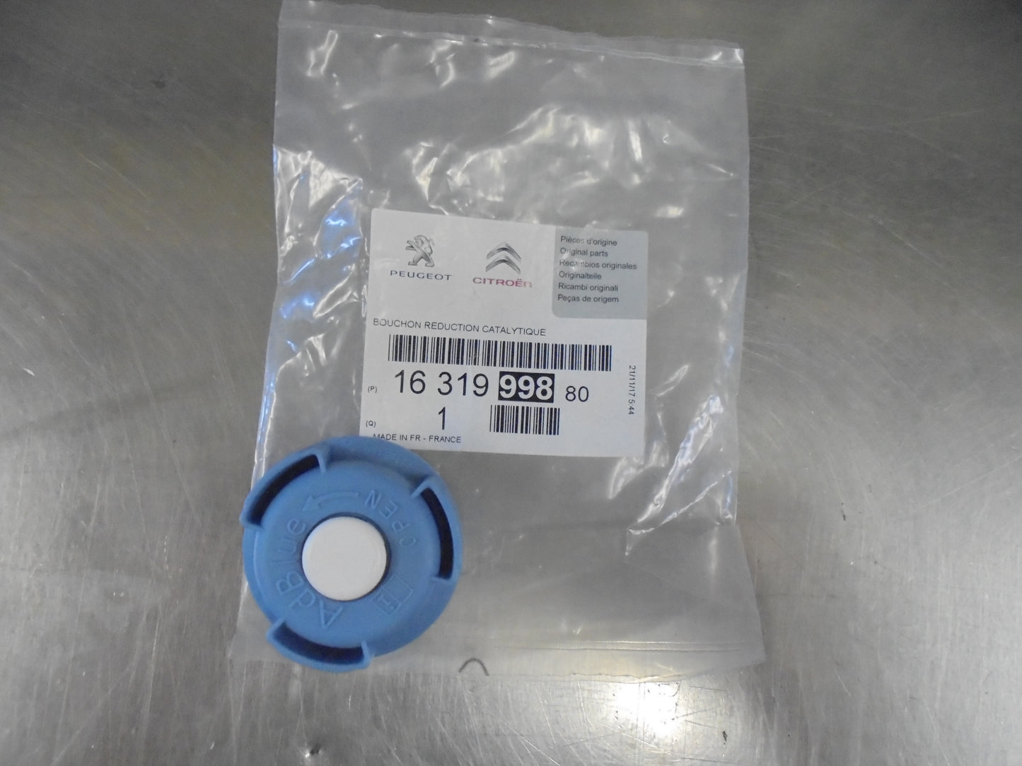 Citroen C4-C5 Genuine Ad Blue Cap New Part