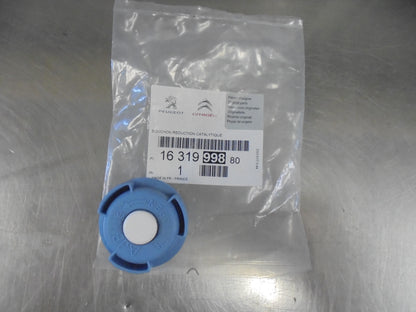 Citroen C4-C5 Genuine Ad Blue Cap New Part