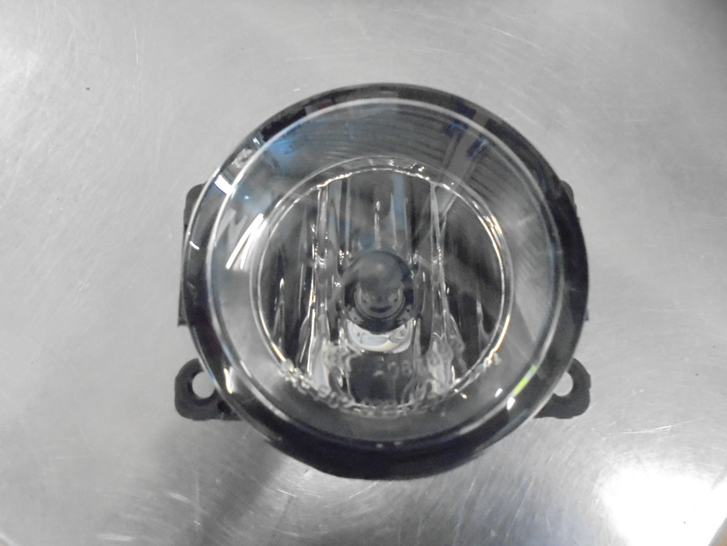 Nissan Pathfinder Genuine Right Hand front Fog Light New Part
