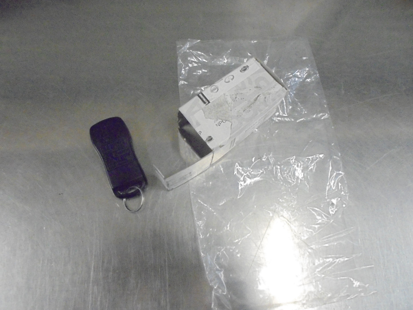 Nissan Pathfinder-Murano Genuine 3 Button Remote New Part