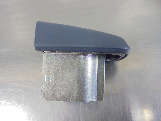 Nissan Navara D40M-R51 Pathfinder-Qashqai Genuine Front Door Handle End Cover Trim New Part