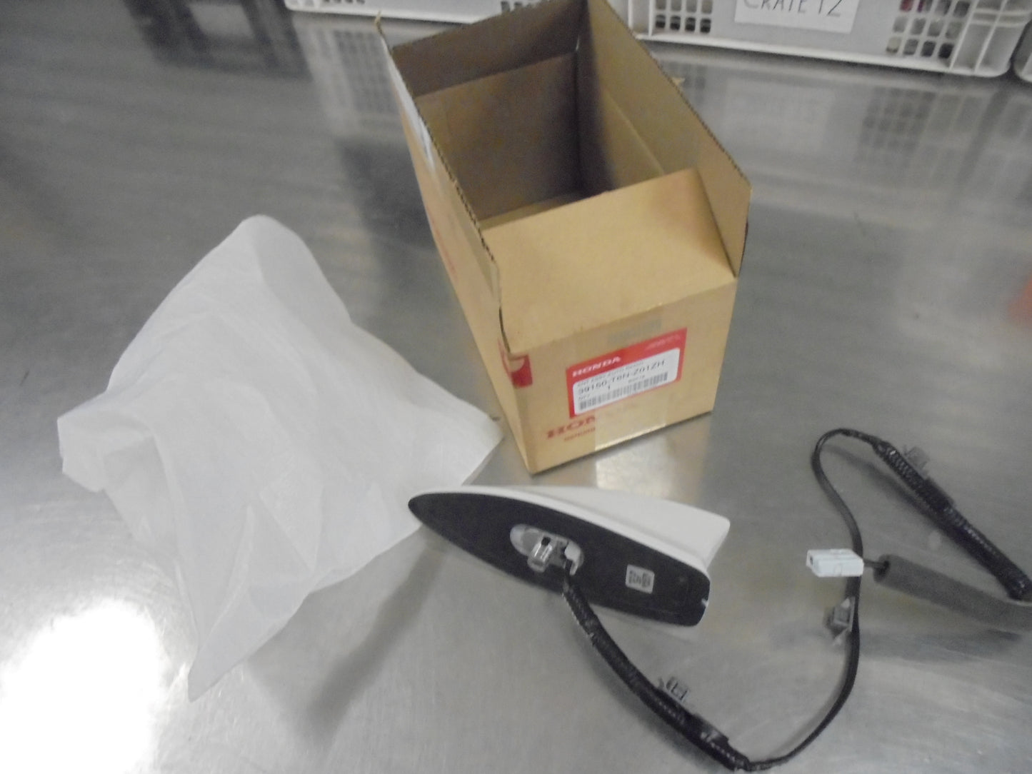 Honda HR-V Genuine Shark Fin Antenna Assembly (Taffepa White) New Part