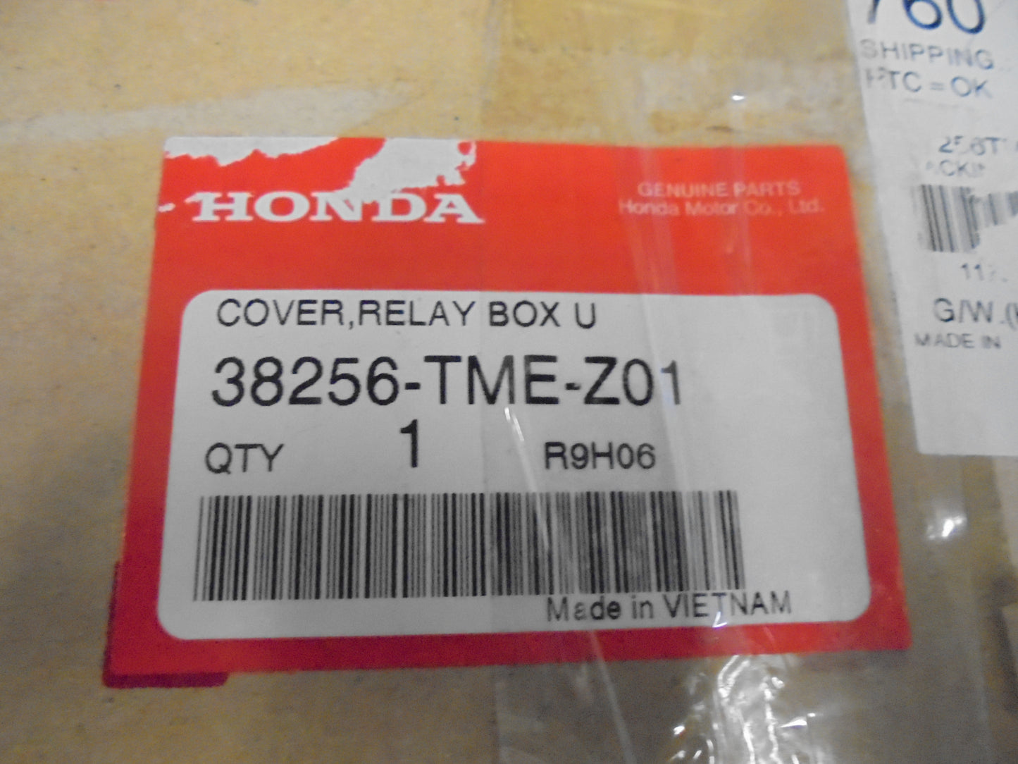 Honda CR-V Genuine Relay Box Cover New Part