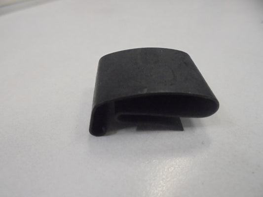 Holden VT-VX HSV Genuine Fuel Flap Spring Clip New Part