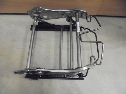 Peugeot 5008 5 Door Genuine Right Hand Front Seat Squab New Part
