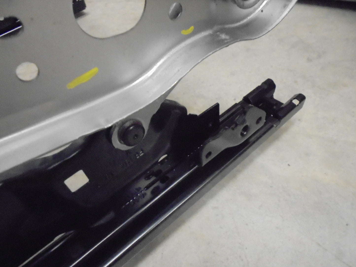 Peugeot 5008 5 Door Genuine Right Hand Front Seat Squab New Part