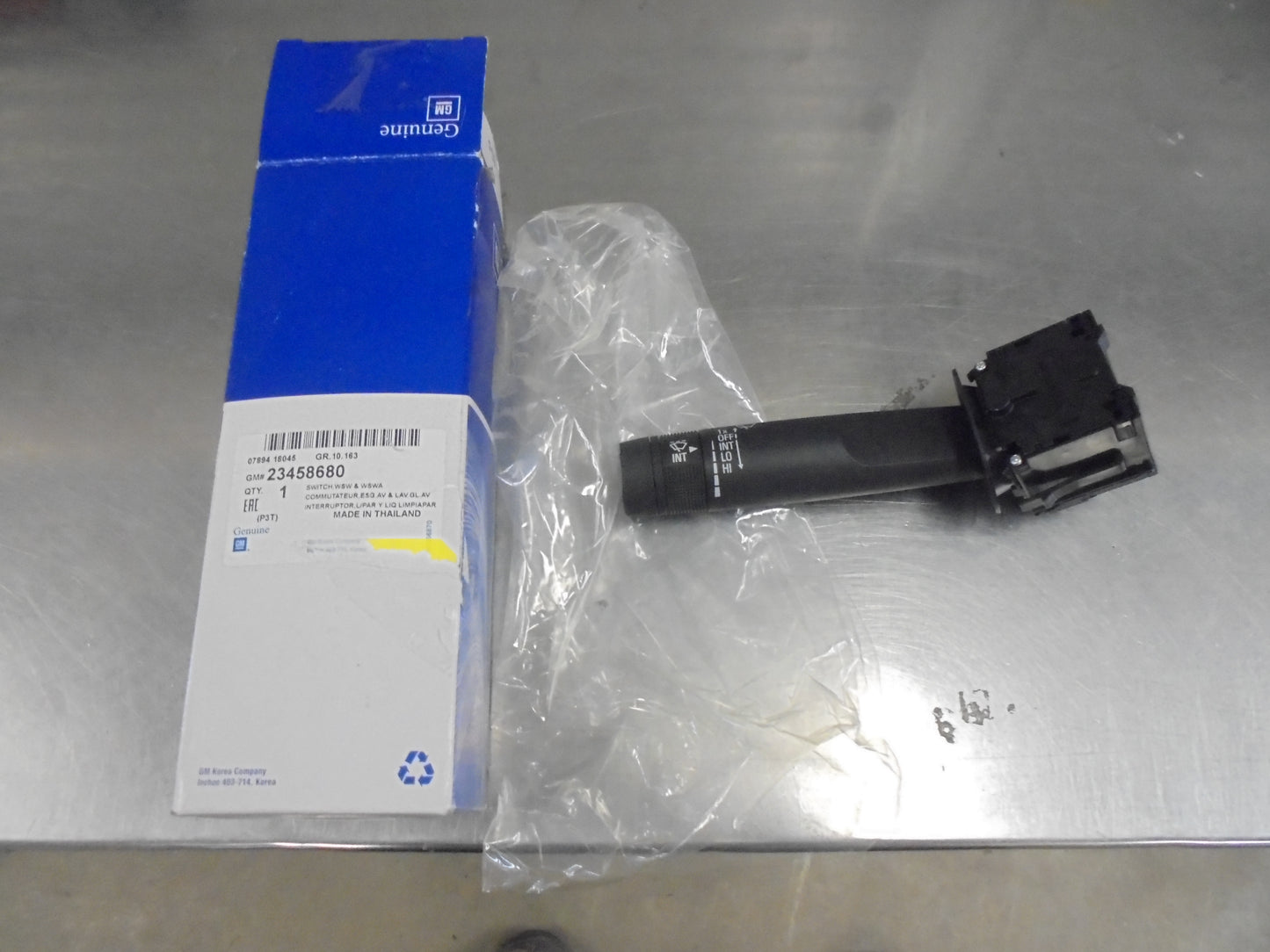 Holden Barina TM Genuine Front Windscreen Control Stalk New Part
