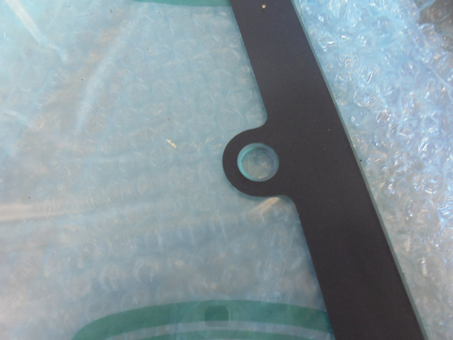 Suzuki Vitara SE416C 2 Door Genuine Right Hand Rear Push Out Window Glass New Part