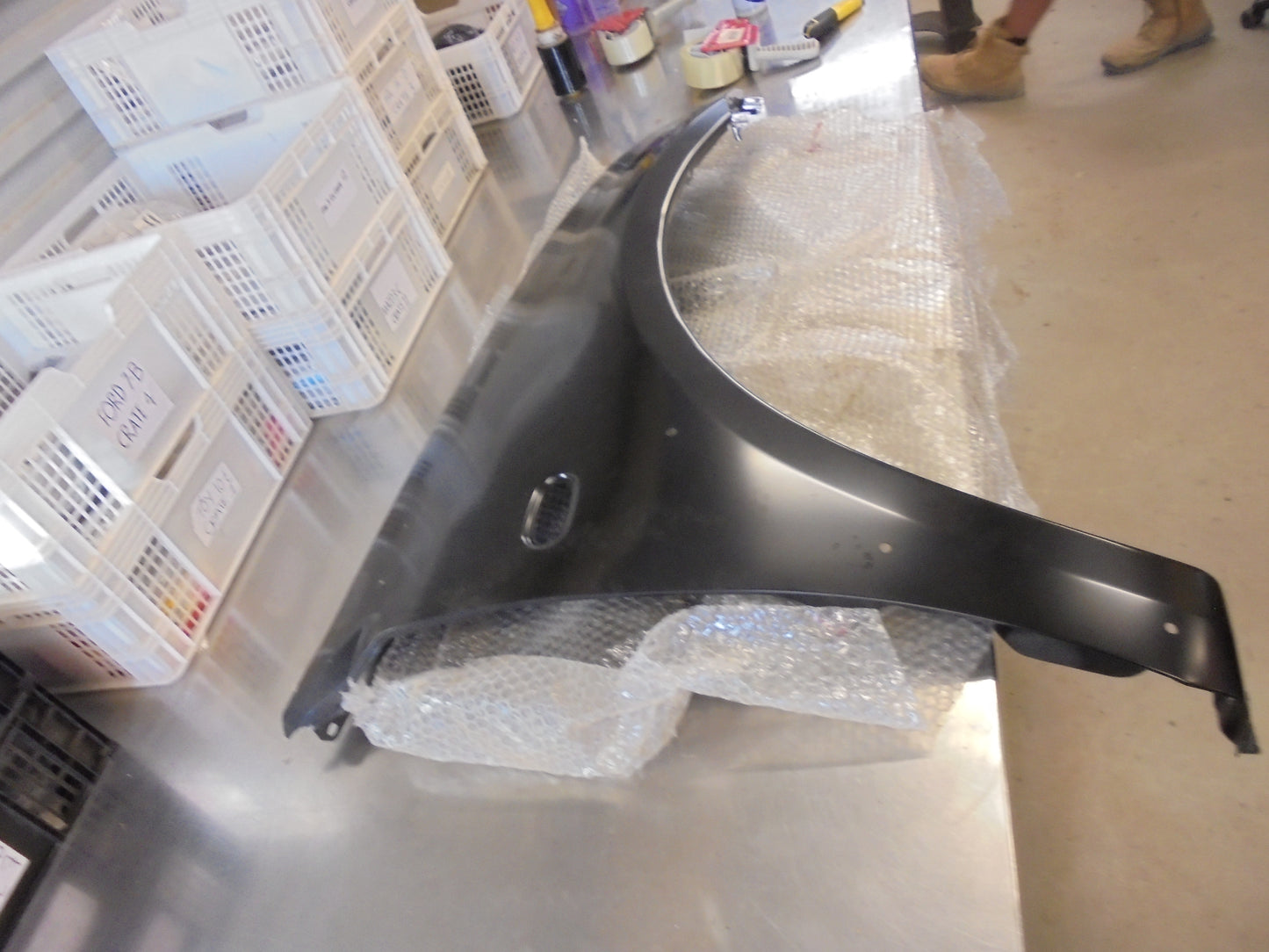 Mitsubishi Triton ML-MN Genuine Right Hand Front Guard New Part