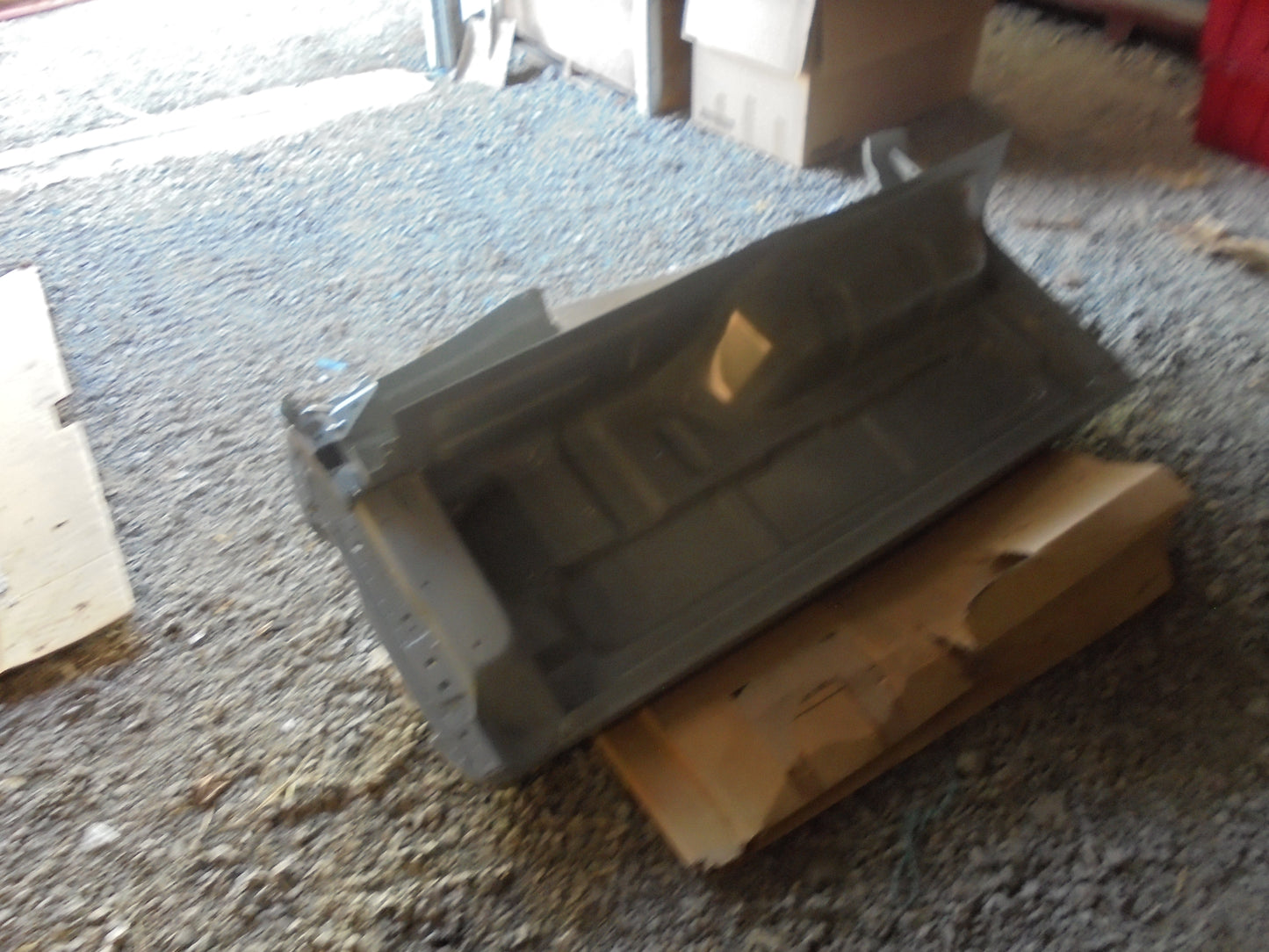 Ford Ranger XLS-XLT Dual Cab Genuine Right Hand Rear Tub Panel Assy New Part