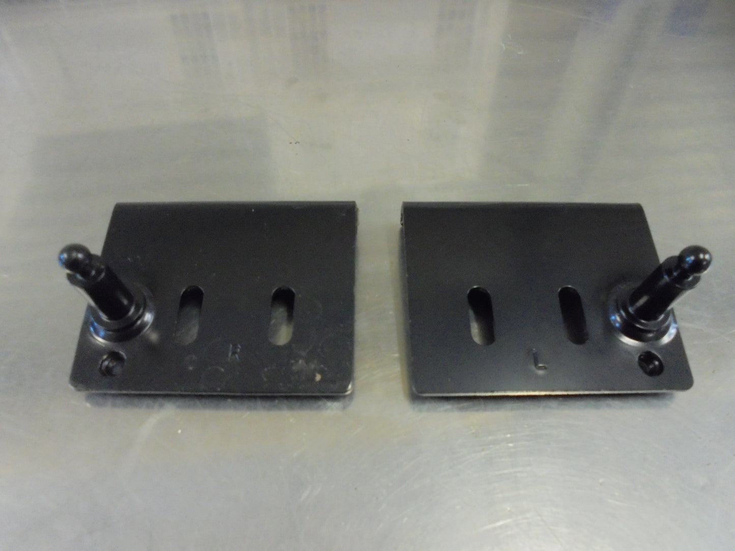 Hard Lid Lower Plate Of  Shock Both Left And right New Part