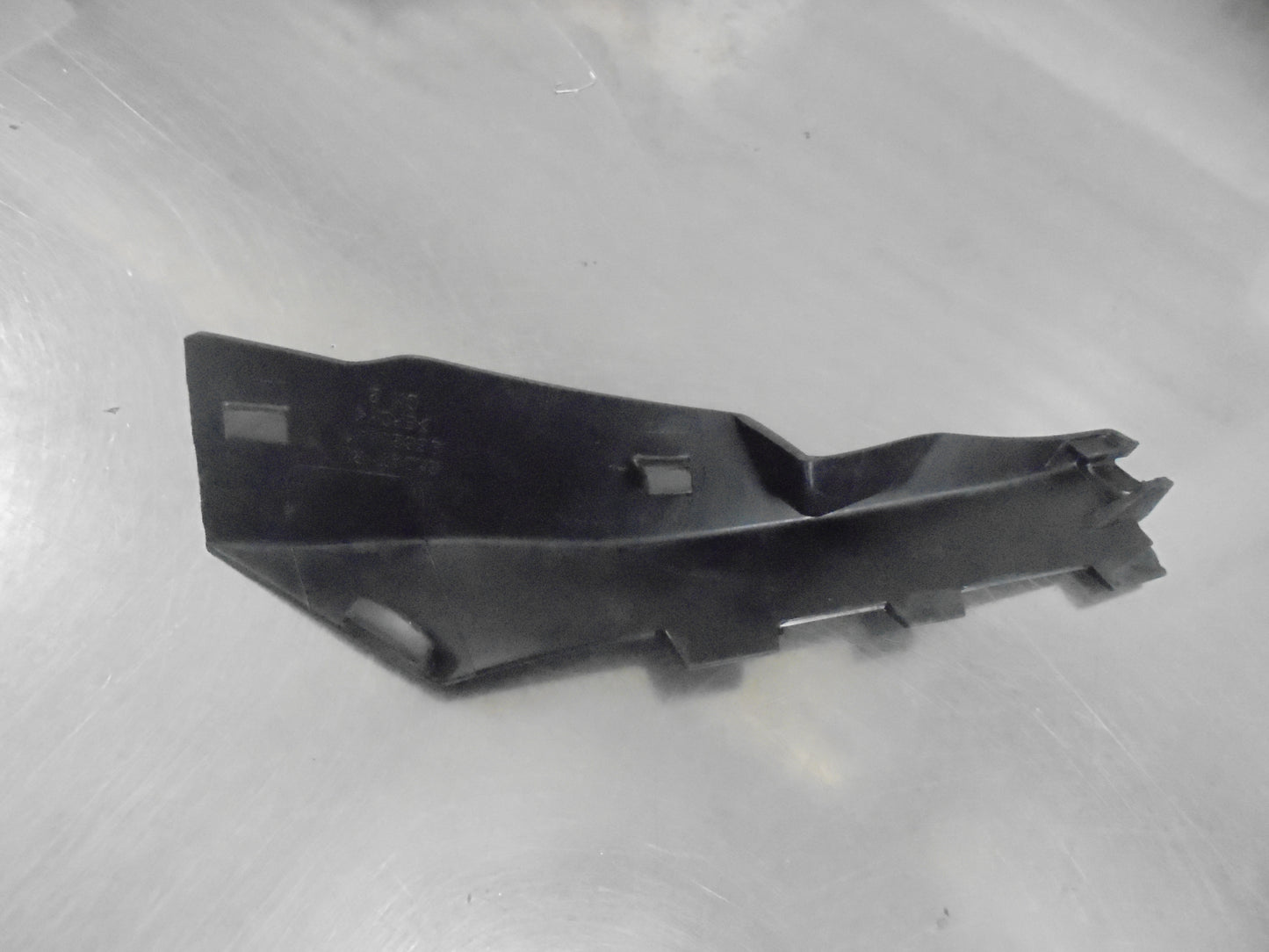 Holden Captiva Genuine Right Hand Front Cowl Grille Side Seal New Part