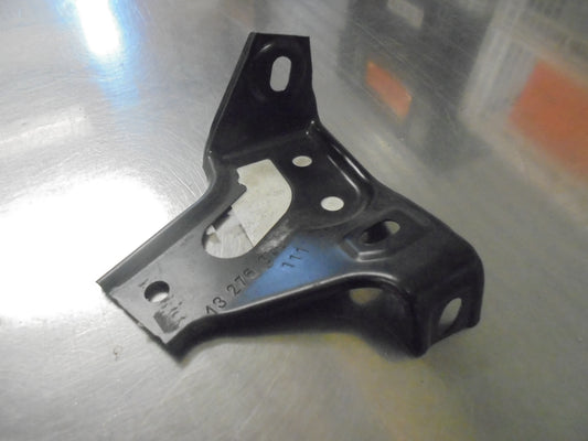 Holden Cascada Genuine Left Hand Front Lower Side Guard Bracket New Part
