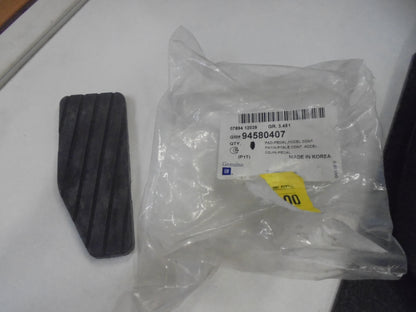 Holden Barina/Matiz Genuine Accelerator Pedal Rubber Pad New Part