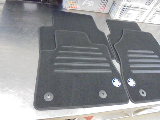Holden BL Astra Sedan Genuine Set of 4 Carpet Floor Mats New Part