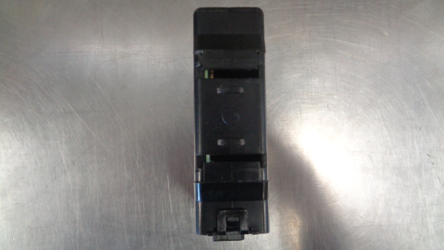 Toyota Landcruiser 70 Series Family Genuine A/C Amplifier Assy New Part