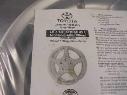 Toyota Camry Genuine 15x6.5 Strike-Out Alloy Wheel New Part