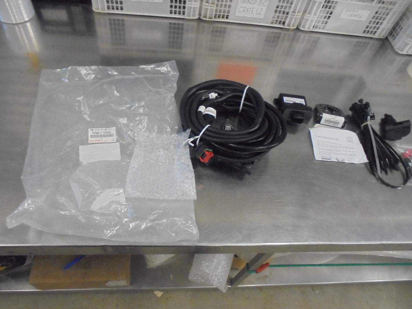 Toyota Hiace Commuter/SLWB Van Genuine Trailer Wiring Harness Ans Plug New Part