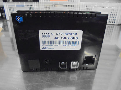 Holden Captiva 7 Genuine Car Stereo With Sat Nav 9 Inch Screen New Part