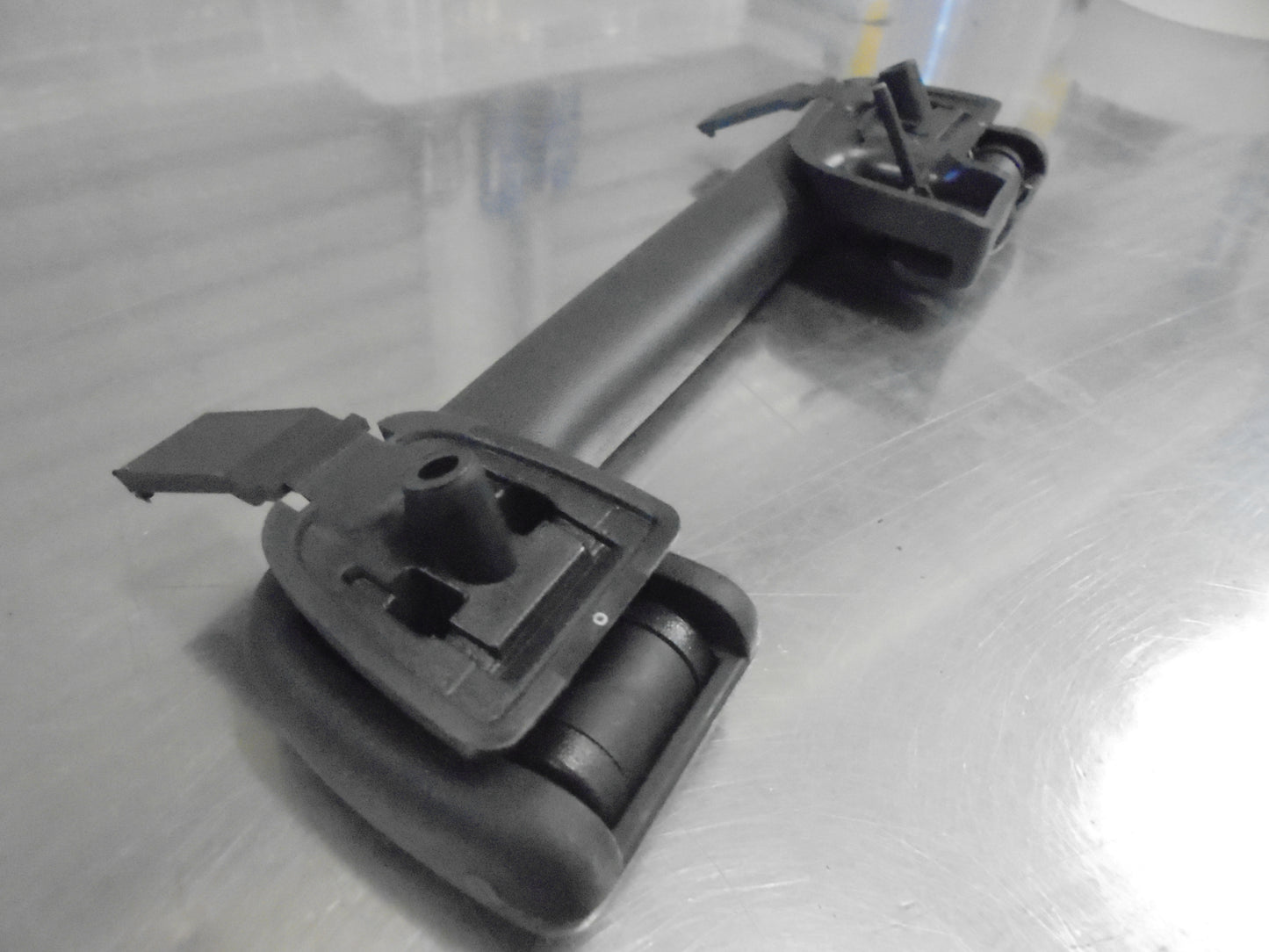 Holden VE Commodore /WM Statesman Genuine Left Hand Front Roof Assist Handle New Part