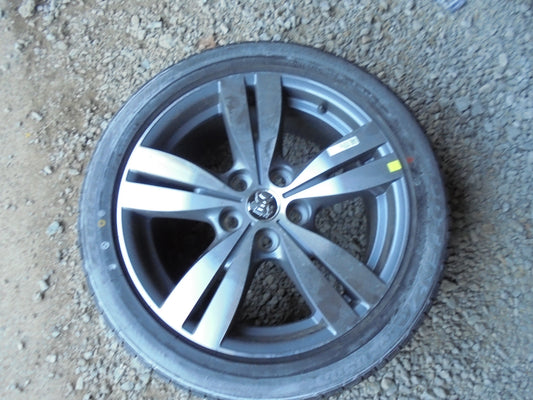 Holden VF SS-SV6 Genuine 18 Inch Rim And Bridgestone Potenza 245/45R 18 New Part
