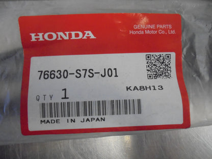 Honda Accord Genuine Drivers Side 400mm Wiper Blade New Part