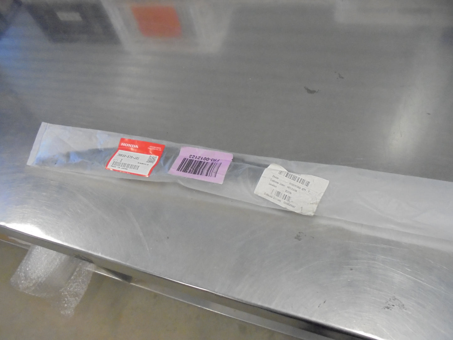 Honda Accord Genuine Drivers Side 400mm Wiper Blade New Part
