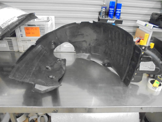 Hyundai Santa Fe Genuine Right Hand Front Inner Splash Guard New Part