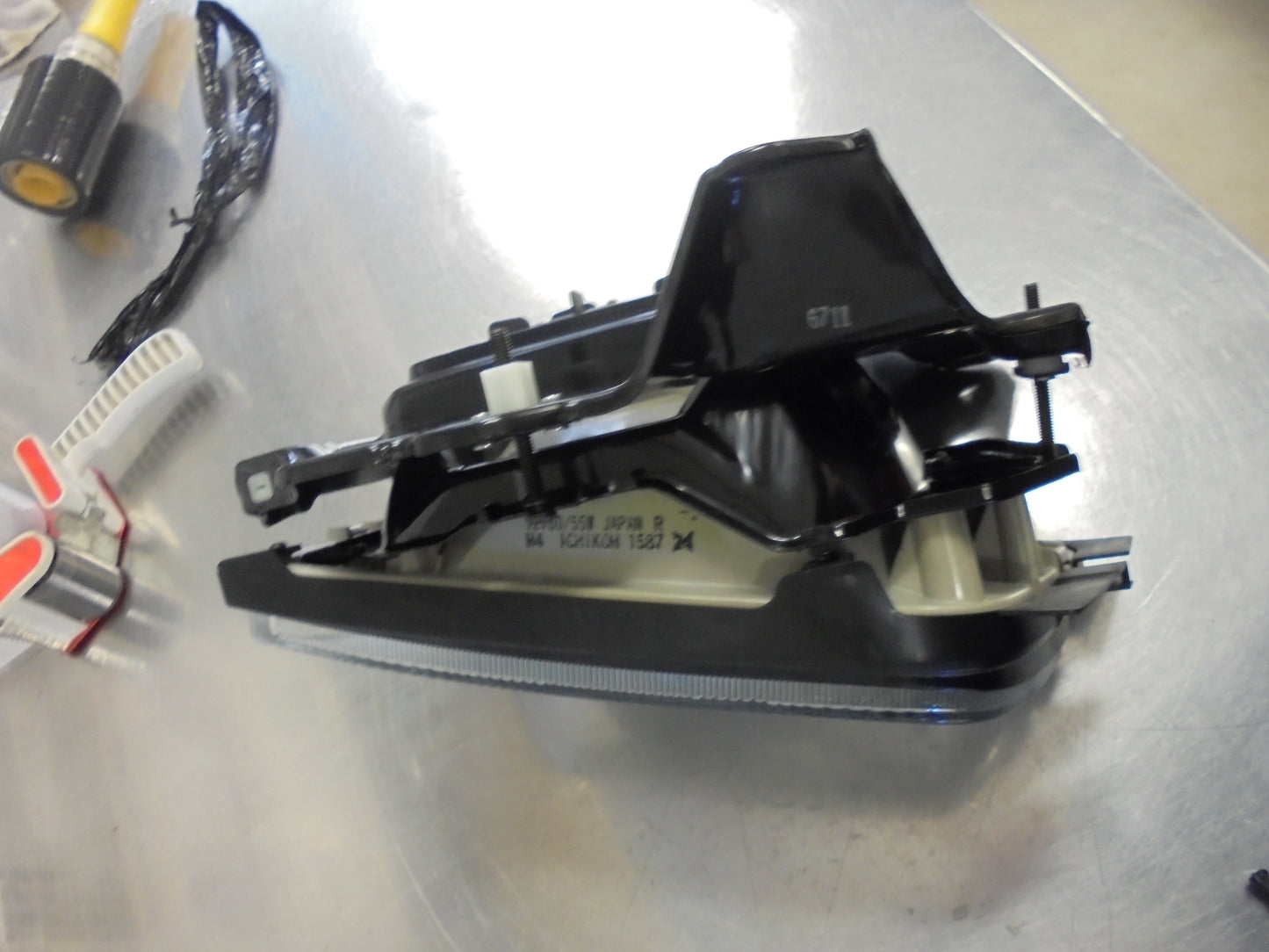 Holden Jackaroo Genuine Right Hand Head Light ASM New Part