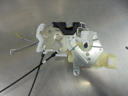 Isuzu D-Max/RC Colorado Genuine Right Hand Front Door Lock ASM New Part