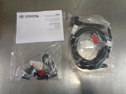 Toyota Hilux SR5 Genuine Canopy Central Locking For Right Hand Window New Part