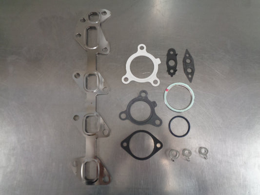 Toyota Landcruiser VDJ200 Genuine Turbocharger Right Hand Gasket Kit New Part