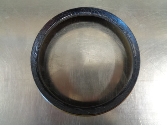 Toyota Hilux / Fortuner Genuine Front Right Hand Axle Oil Seal New Part