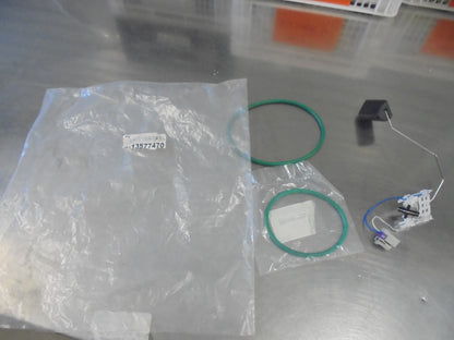 Holden VE Commodore Genuine Fuel Level Sensor Kit And Seal New Part